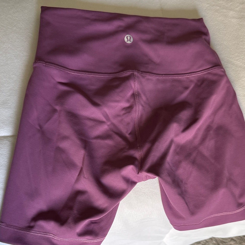 lululemon athletica Wunder under Women's Deep Purple Bike Shorts